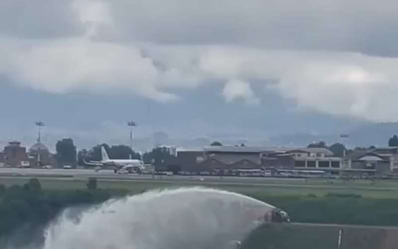 सौर्य एयरलाइन्सको विमान काठमाडौंमा दुर्घटना