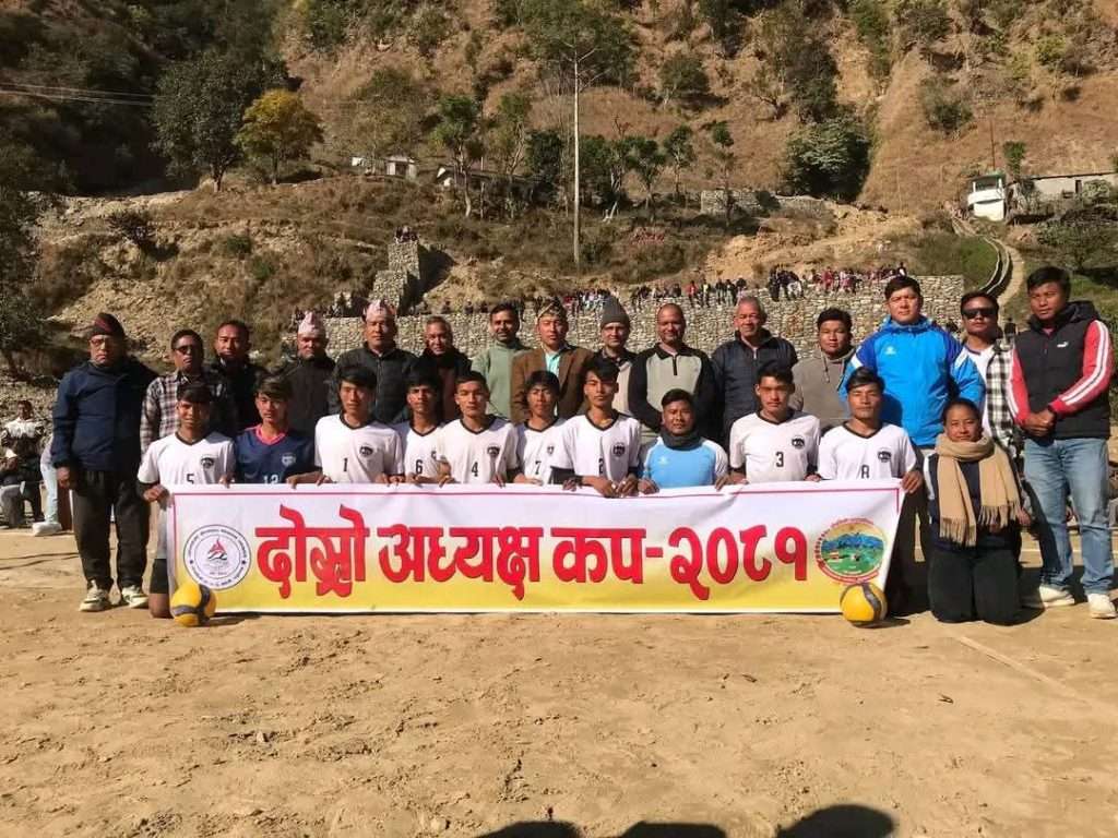 नौबहिनी अध्यक्ष कपको उपाधी वडा नं ७ र १ लाई
