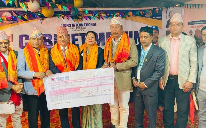 प्यूठान अस्पतालमा डायलासिस् मेसिनका लागि उद्योग वाणिज्य संघले आर्थिक सहयोग