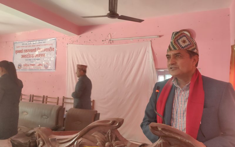 `जो सँग सूचना छ, उ सबैभन्दा धनी मान्छे हो´ : आयुक्त बिष्ट