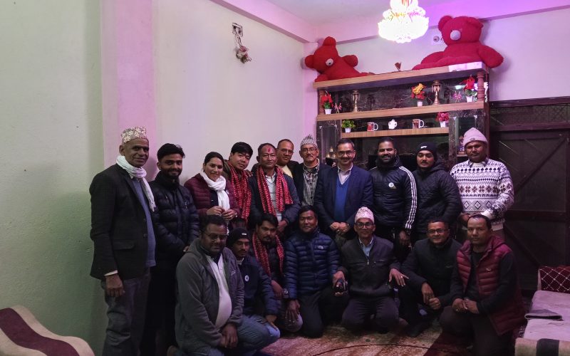 एमाले वडा अध्यक्ष उम्मेदवारसहित दर्जनौँ कांग्रेसमा प्रवेश
